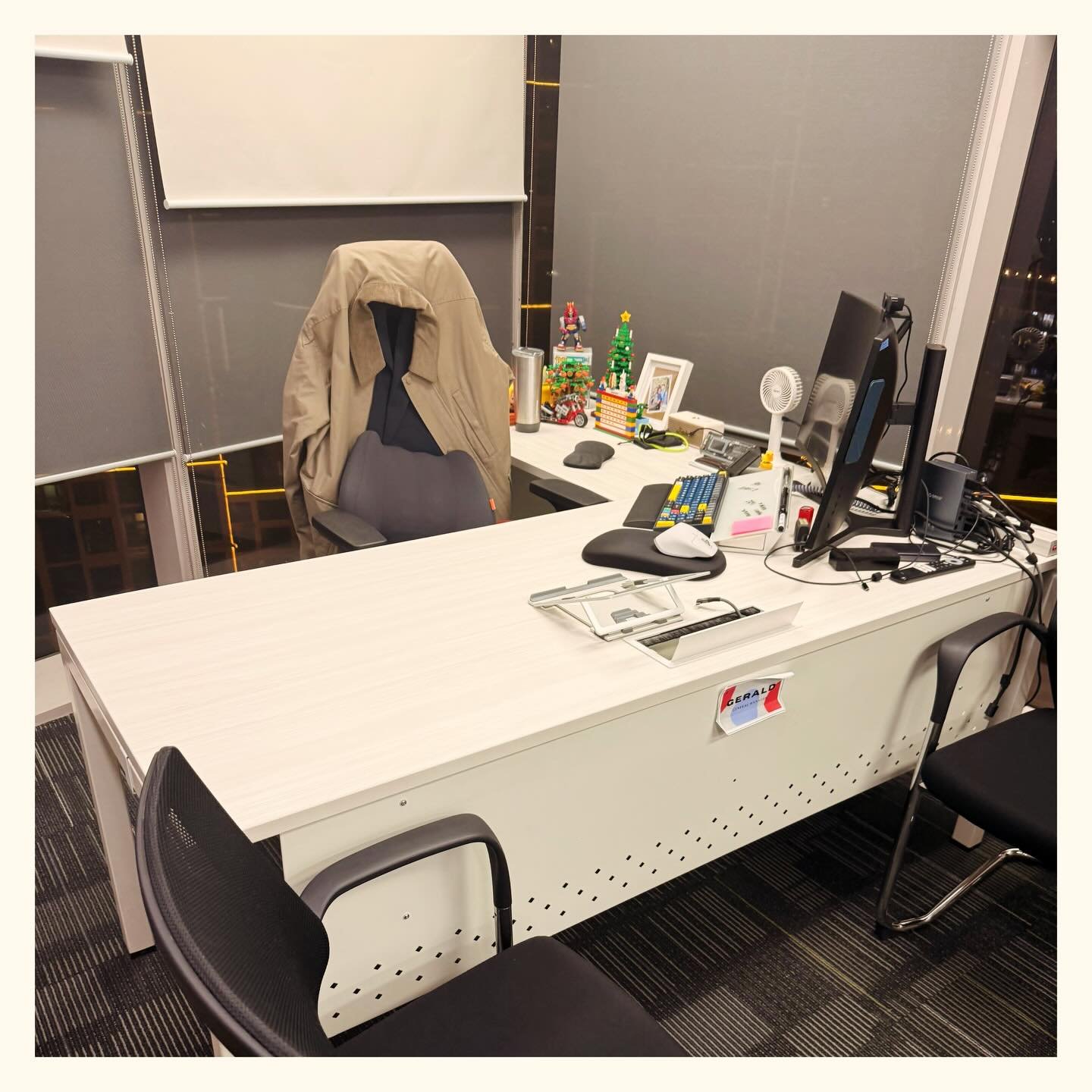 Technically “Last working day” of 2025! 🖥️